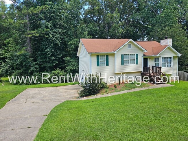 Photo - Amazing 3 Bedroom/ 2 Bath Home / Bonus Roo...
