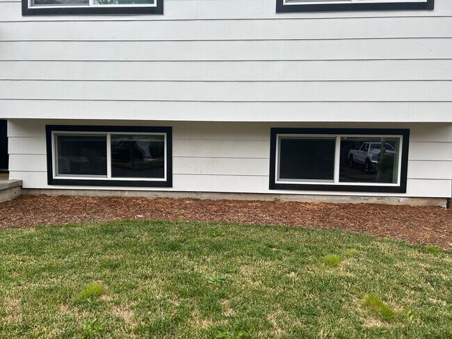 Photo - Beautiful Renovated 1 Bed/ 1 Bath Private Apartment Home Now Available!