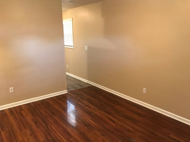Photo - 2550 9th Ct