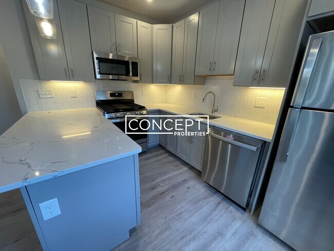 Building Photo - 84 Fayston St Unit 1TS