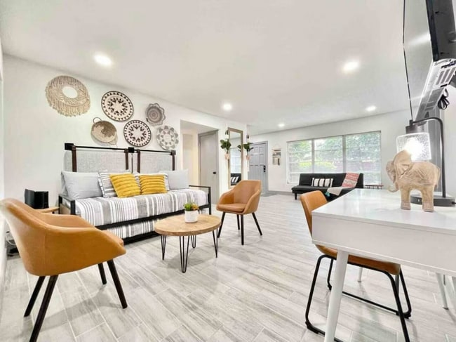 Photo - 1213 Corbett Ln Unit 1