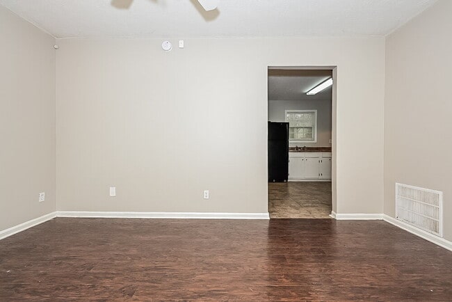 Photo - 164 Meadowlark Ln