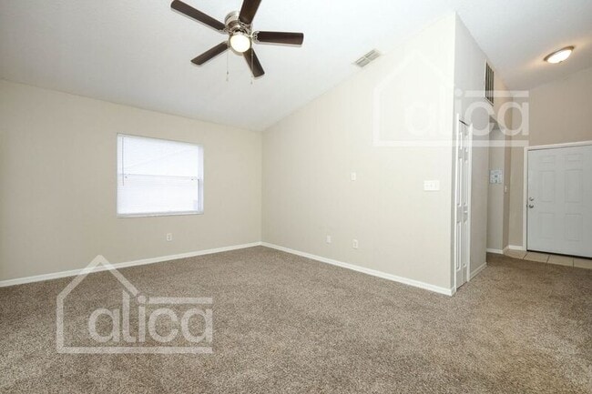 Photo - 7331 Holly St
