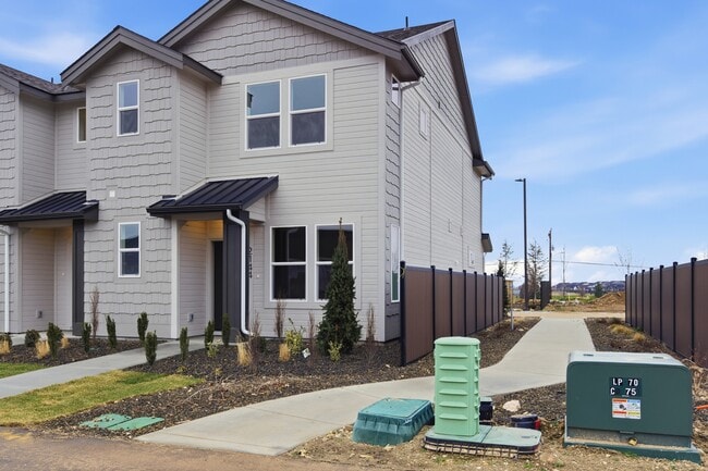 Building Photo - 2144 E Deep Purple Ln