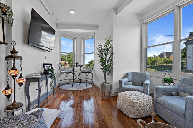 Photo - 155 Dorchester Ave Unidad ID1056126P