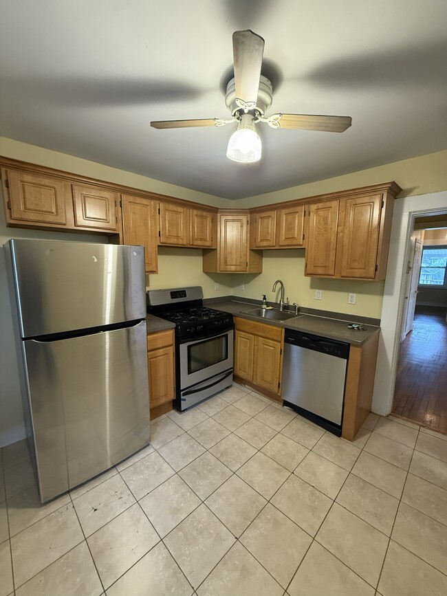 Building Photo - 265 Hyde Park Ave Unit 3L