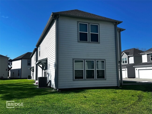 Photo - 120 Pecan Ln