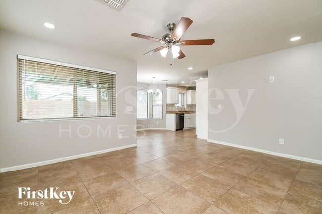 Photo - 1689 E Milky Way