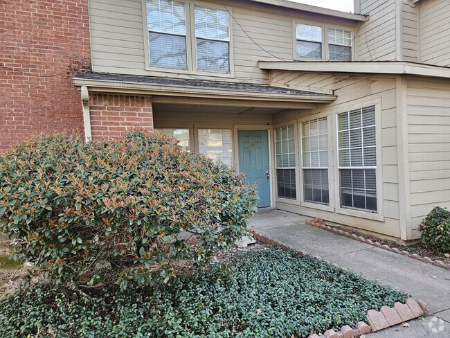 Building Photo - 1435 Meadowood Village Dr Unit 1435 Rental