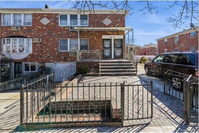 88-33 Ransom St