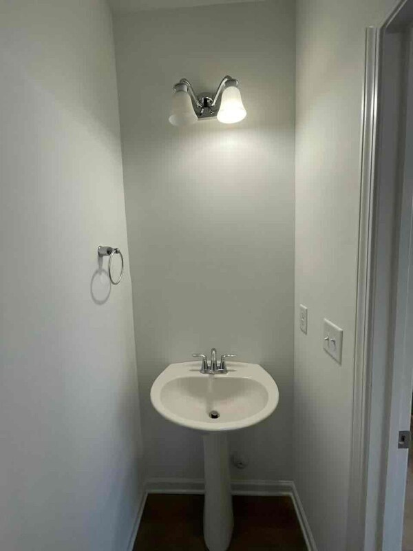 Photo - 735 Putney Hl Rd