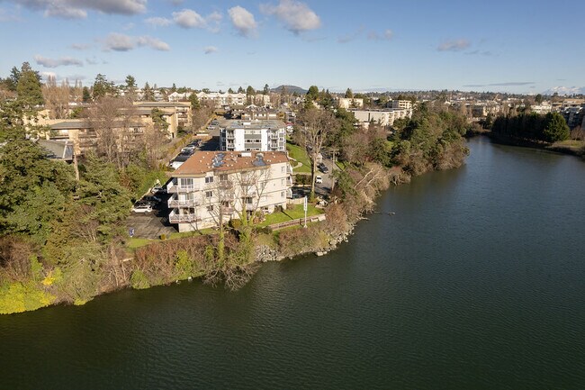 Photo - Gorge Shores Apartments