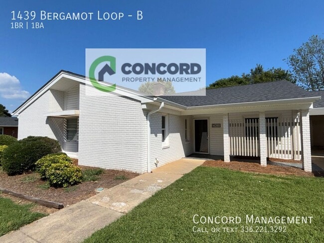 Building Photo - 1439 Bergamot Loop Unit B