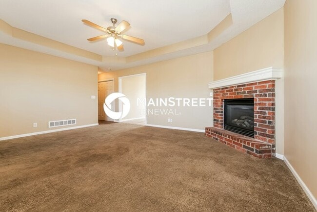 3 Bedroom Pet-Friendly Home in Raymore, MO with Main Street Renewal
