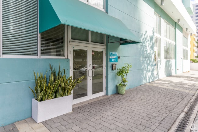 Photo - Camelot Court