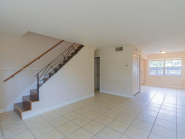 Photo - 4648 NW 9th Dr