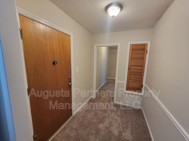 Photo - 4460 Whisperwood Dr