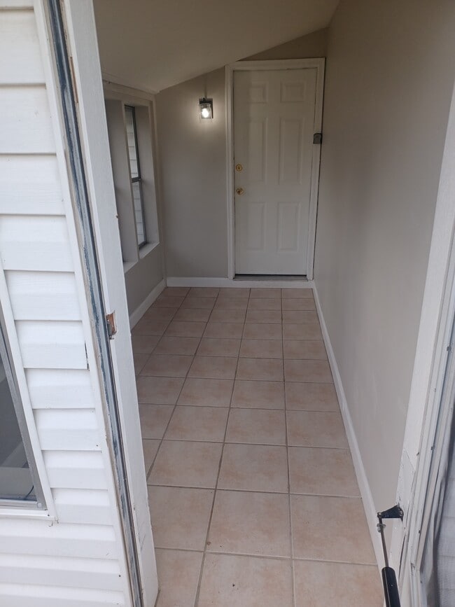 Photo - 10567 Decker Ave