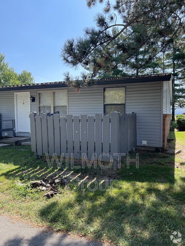 Building Photo - 2000 Indianapolis Rd Unit 30 Rental