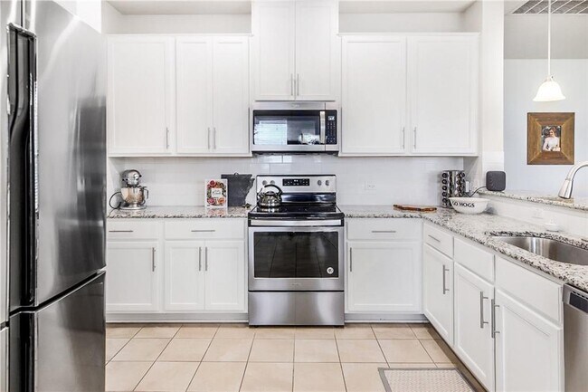 Photo - 12309 Calibri Ln