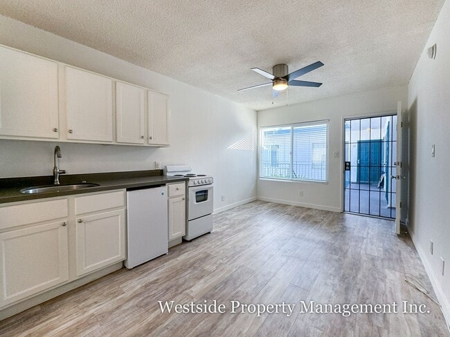 Building Photo - 28 Sunset Ave Unit 11