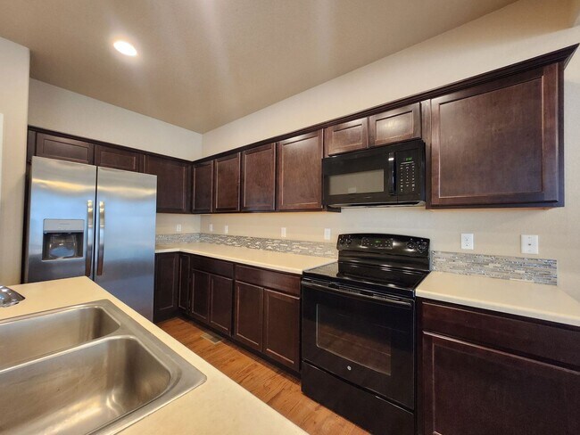 Photo - 1607 Smokey Ridge Way