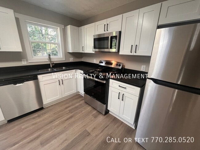 Photo - 107 Merrill St