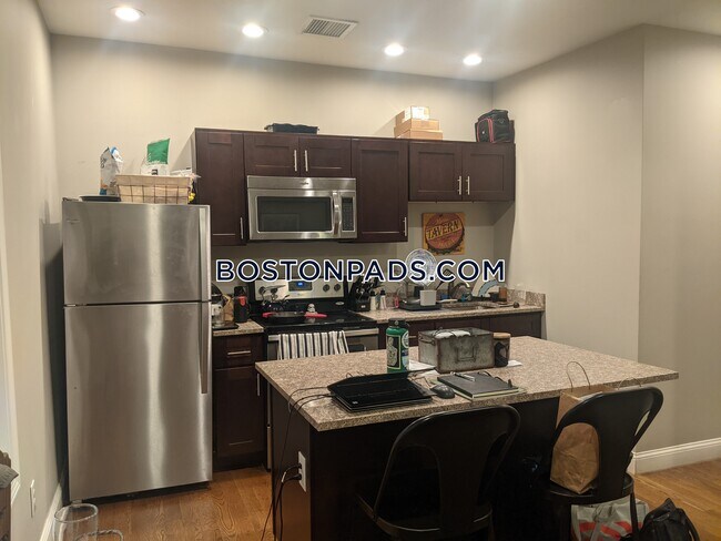 Photo - 100 Boston St Unit 2