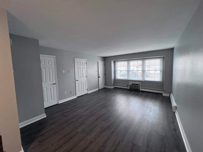 Photo - 705 N Dudley Ave Condo Unit D4