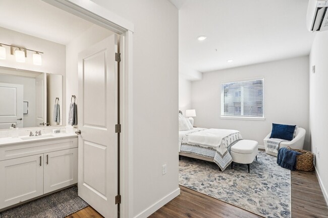 Photo - East Town Crossing