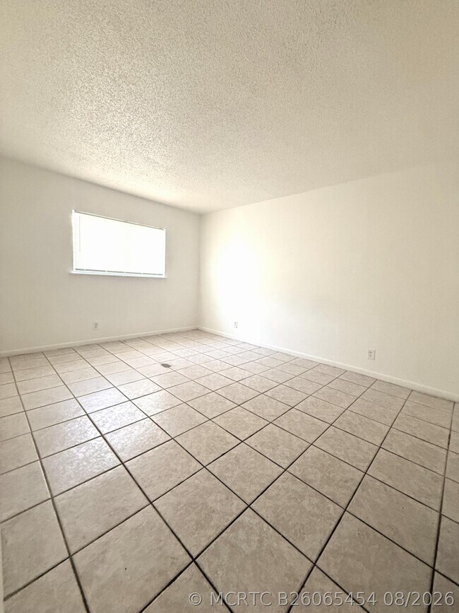 Photo - 4281 NW 19th St Unit 5