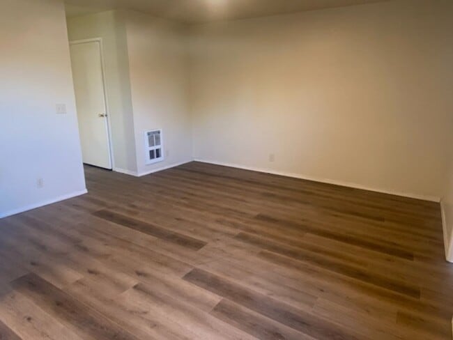 Photo - Fantastic 2-Bedroom, 1-Bath Apartment With W/D Hookups in Creswell!