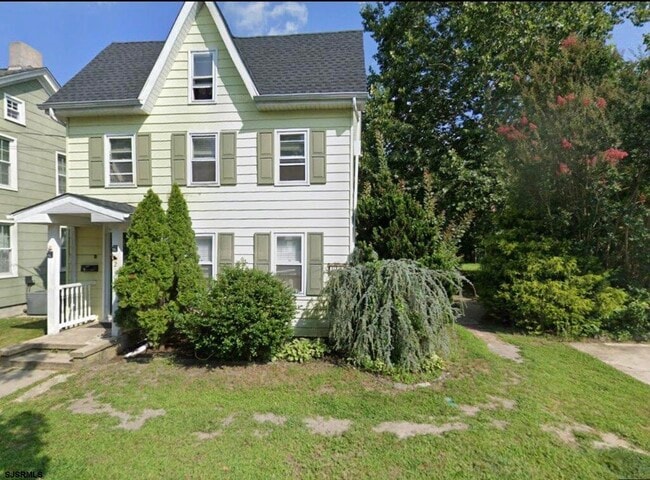 Building Photo - 210 Hanthorn St