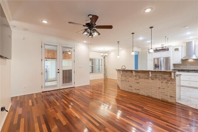 Photo - 16 N 39th St