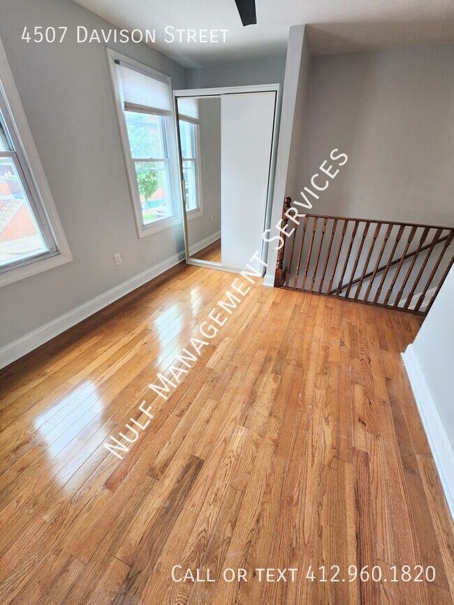 Photo - 4507 Davison St