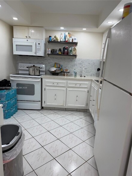 Photo - 2000 Atlantic Shores Blvd Unit 407
