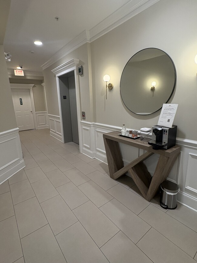 Building Photo - 21 Seir Hill Rd Unit APT 6