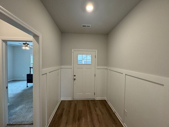 Photo - Extra Square footage, Mountain Views