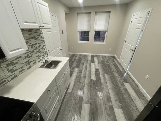 Photo - 205 Endicott St Unit 2