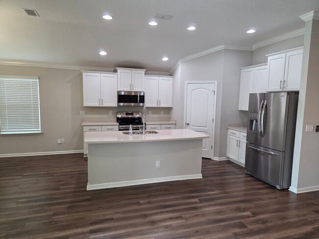 Photo - Oakleaf Rental Property