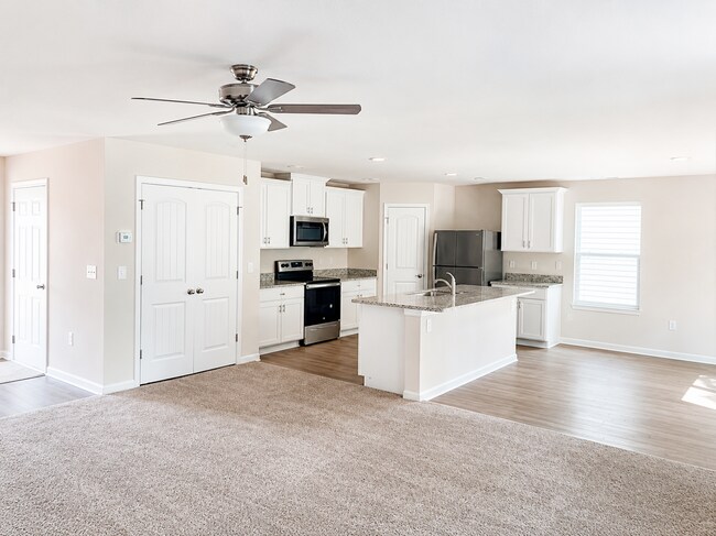 Photo - 529 Hawley St