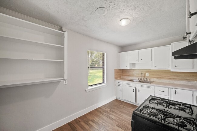 Photo - 12513 Kathryn St