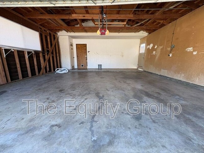 Photo - 2943 W Ashland Ave
