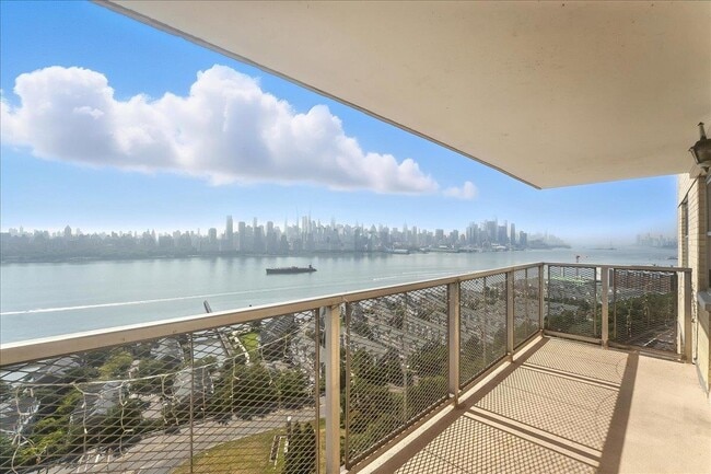 Building Photo - 6600 JFK Blvd E Rental