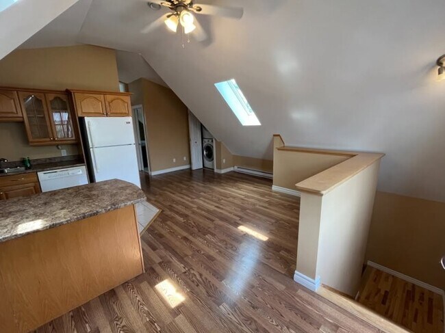 Photo - 152 Wesley St Unit 3