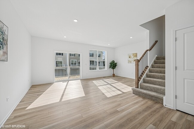 Photo - 1204 Neubauer Circle