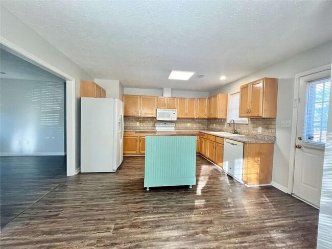 Photo - 233 Hawks Nest Rd