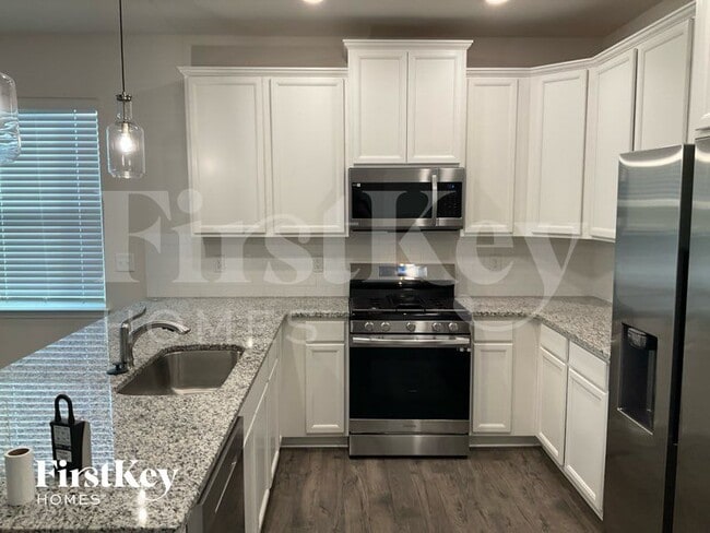 Photo - 1204 Mission Hill Ln