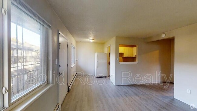 Building Photo - 1411 S Corona Ave Unit 8 Rental