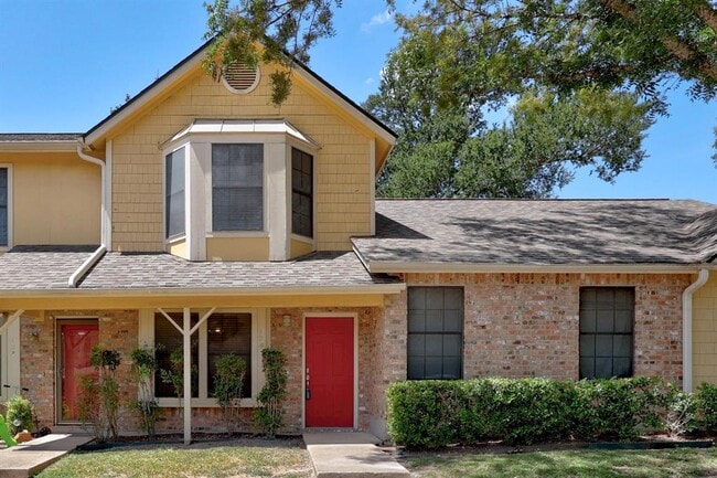Building Photo - 11901 Swearingen Dr Unit 129 Rental